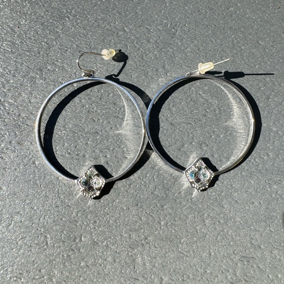 Kendra Scott Elberta Earrings - Picture 3 of 3